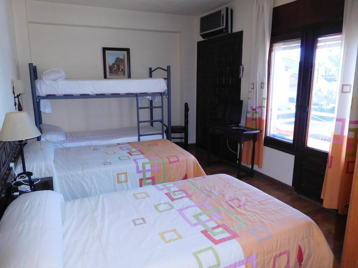 Hotel Restaurante Las Galias Zuera Zewnętrze zdjęcie
