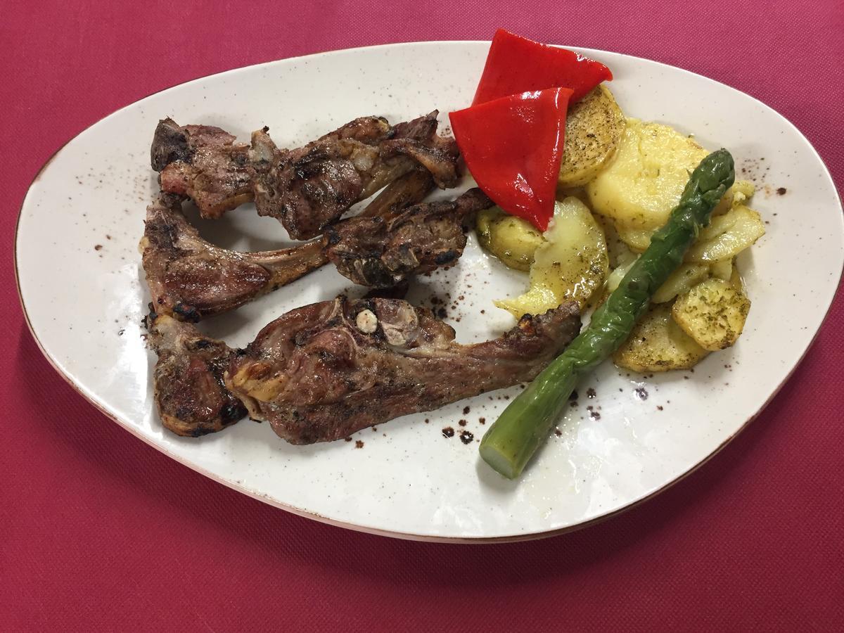 Hotel Restaurante Las Galias Zuera Zewnętrze zdjęcie