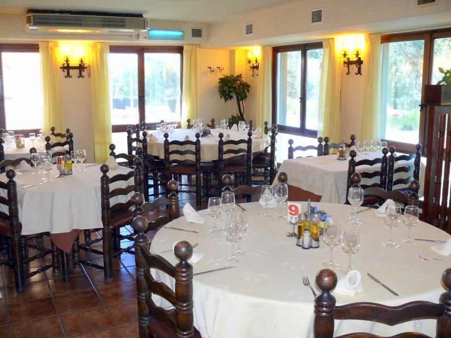Hotel Restaurante Las Galias Zuera Restauracja zdjęcie